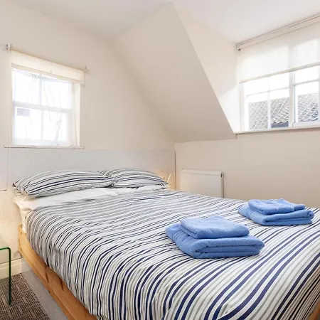 Bluegrass - Free Parking